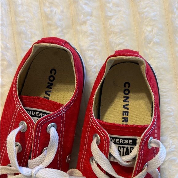 Converse Kids Red Low-Top Canvas Sneakers with White Laces - Picture 2 of 12